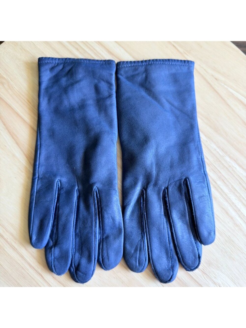Vintage Womens Electric Blue Leather Gloves Size 7 Lined Classic Gathered Wrist